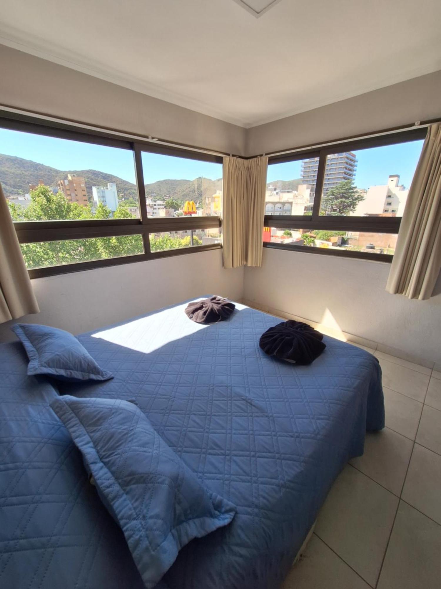 Hotel Hurlingham Villa Carlos Paz Exterior photo